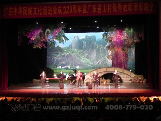 �������