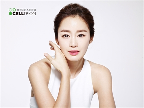 韩国演员金泰希受邀任某企业广告代言人 韩国演员金泰希受邀任某企业广告代言人